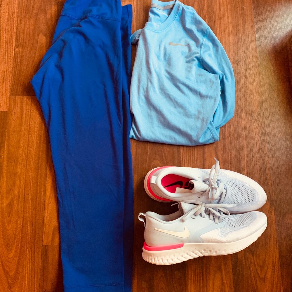 Nike’s - Picture 4 of 4